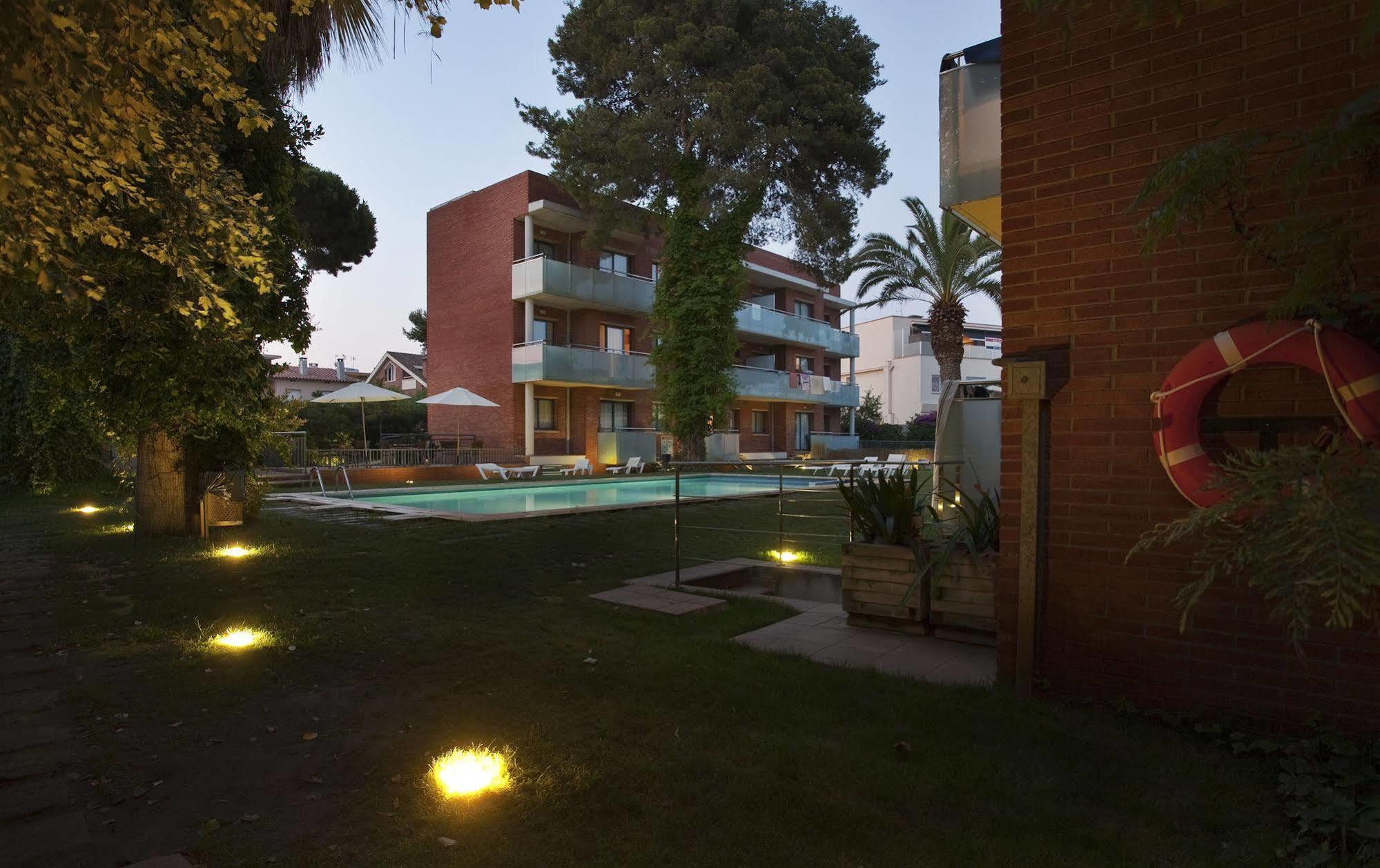 Sg Costa Bcn Apartments Castelldefels Ngoại thất bức ảnh
